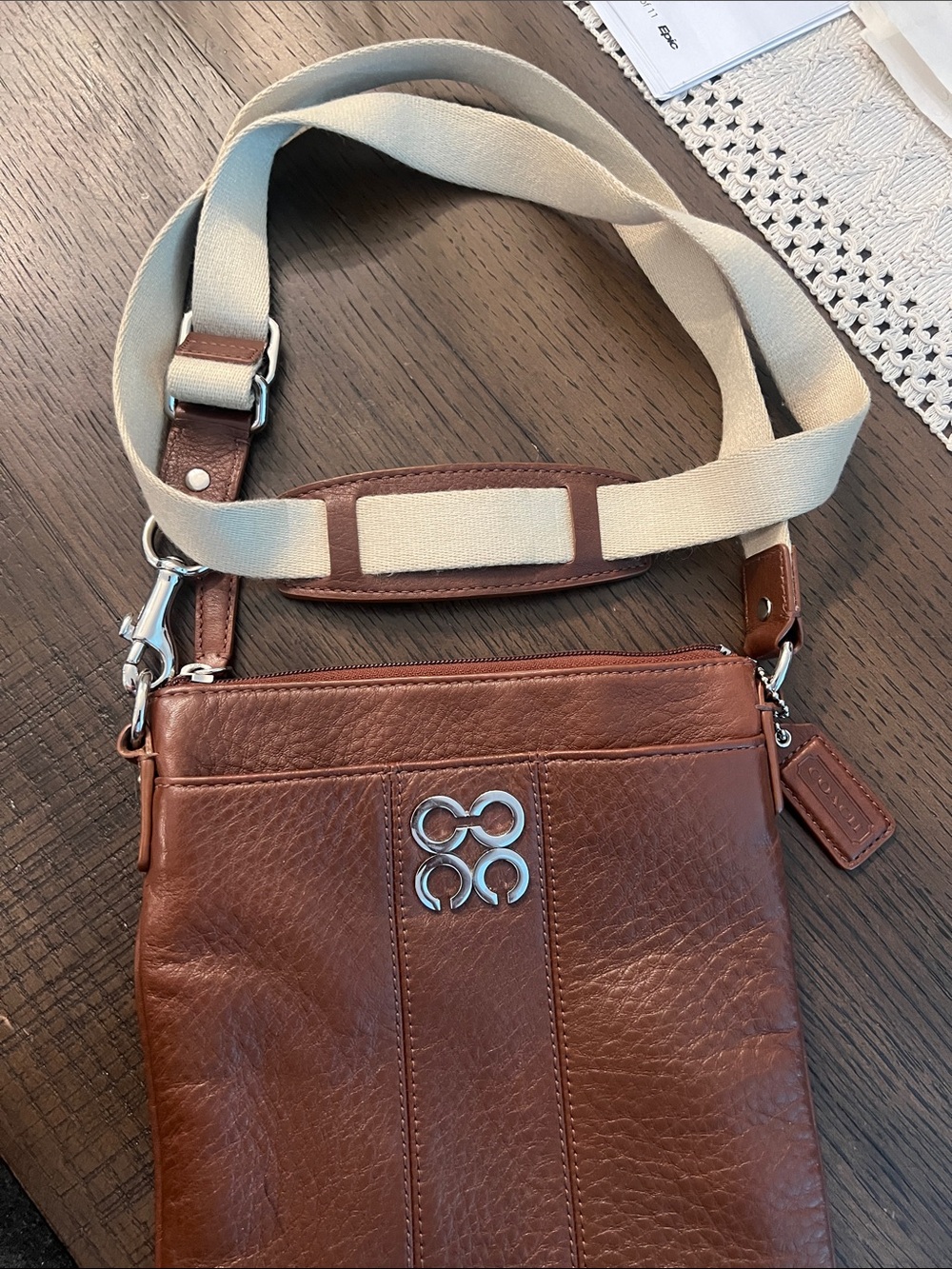 Coach Brown Leather Crossbody with Beige Adjustable Strap - Picture 2 of 6